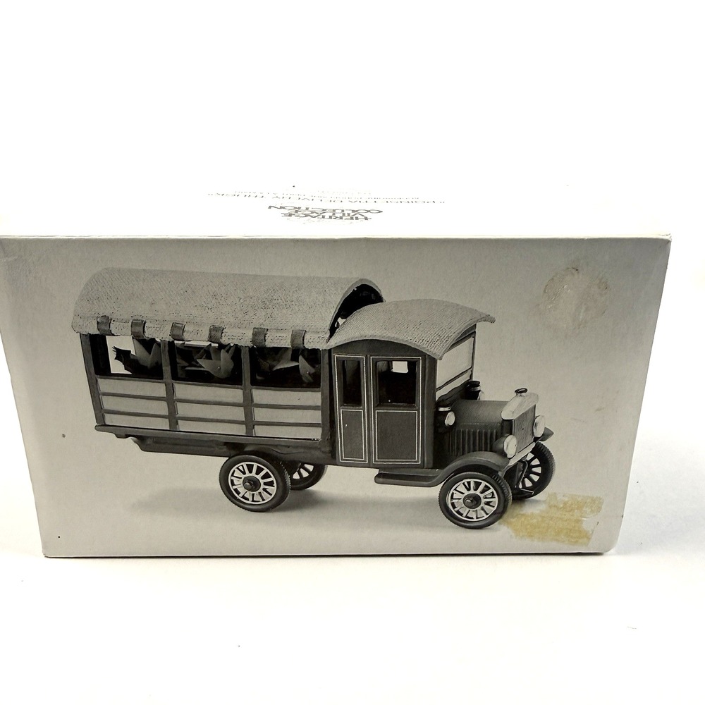 Department 56 Heritage Village Collection Poinsettia Delivery Truck Plants 59000